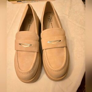Women's Slip on Shoes.